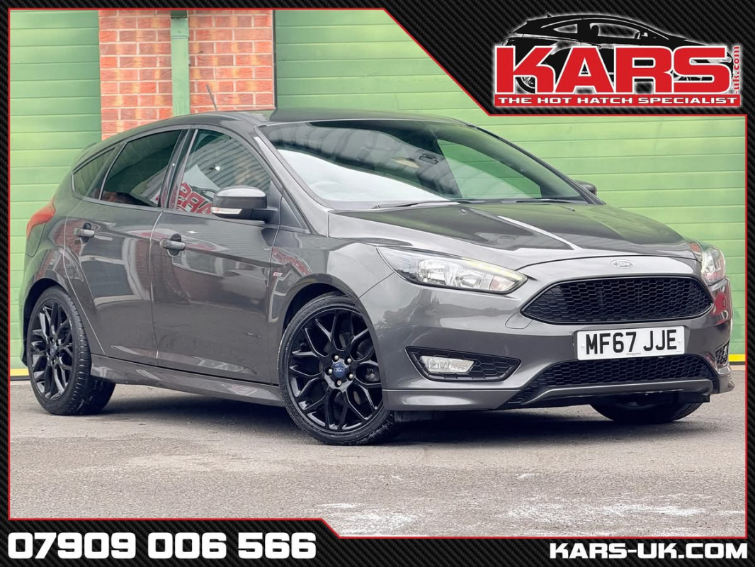 FORD FOCUS ST-LINE
